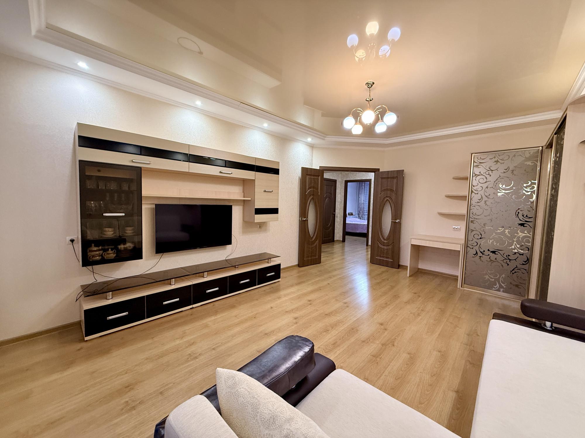 Купить квартиру за 10 200 000 рублей на Орловская ул., 4