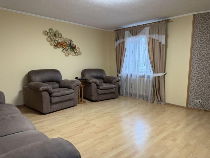 3-комн квартира Ленина ул, 102Вк1