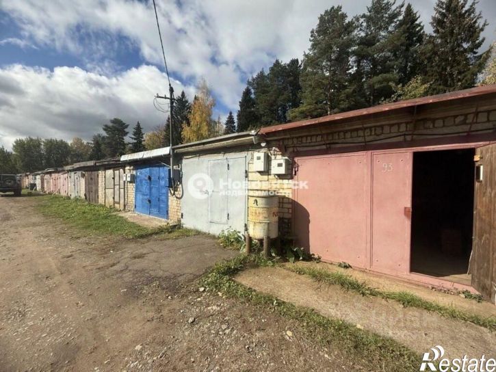 Гараж/парковка Молодёжная улица, 10Г,  д. 10Г