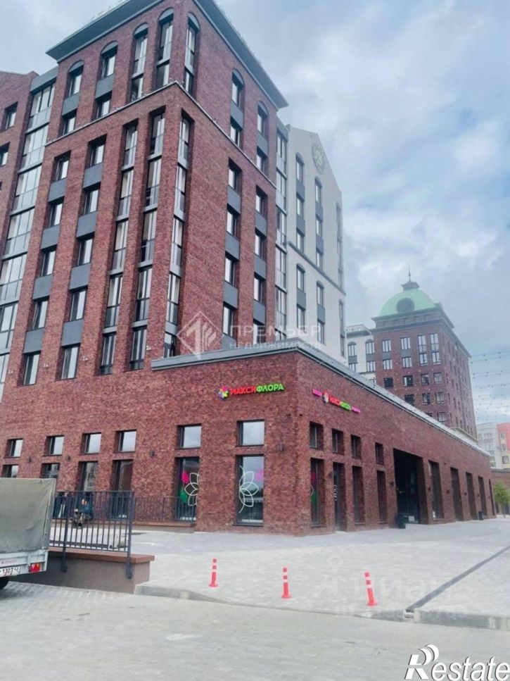 3-комн квартира улица Дмитрия Козулева, 1,  д. 1