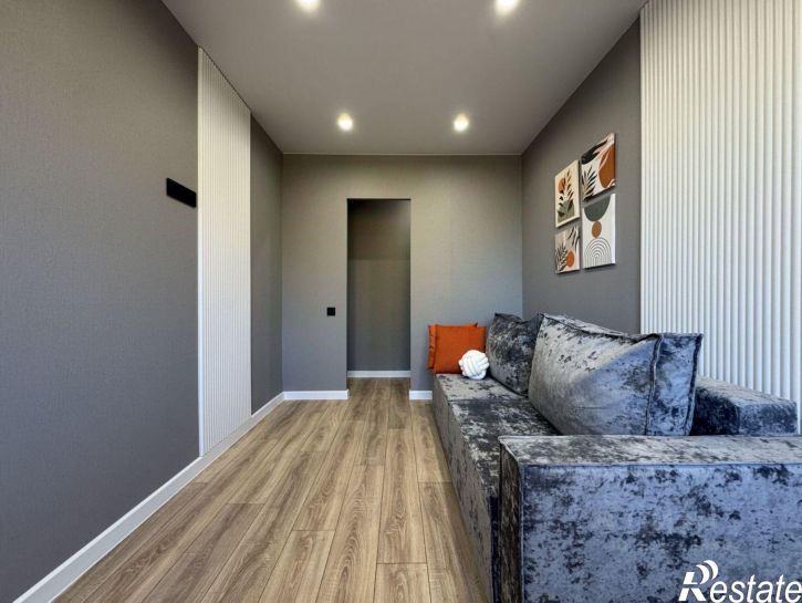 2-комн квартира Киров г., Ивана Попова ул., 33А