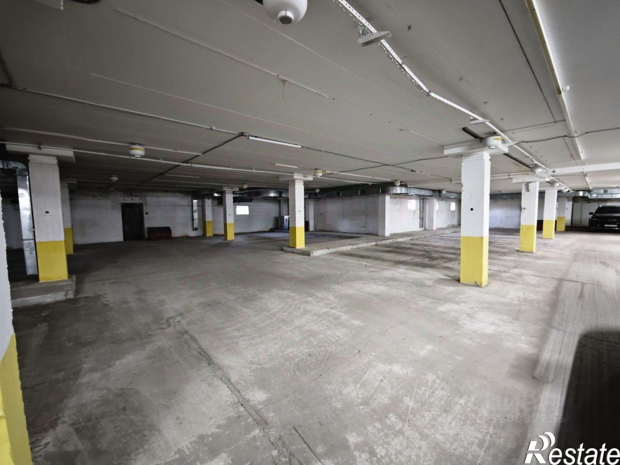 Купить гараж, место в паркинге за 1 600 000 рублей на улица Воровского