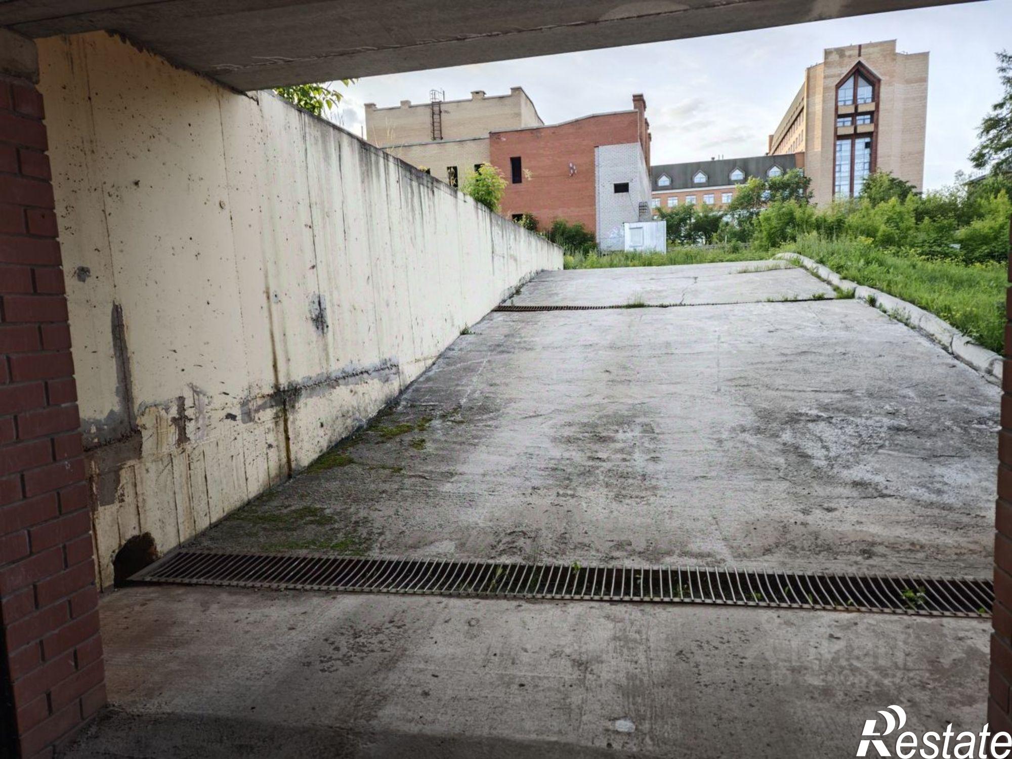 Купить гараж, место в паркинге за 1 600 000 рублей на улица Воровского