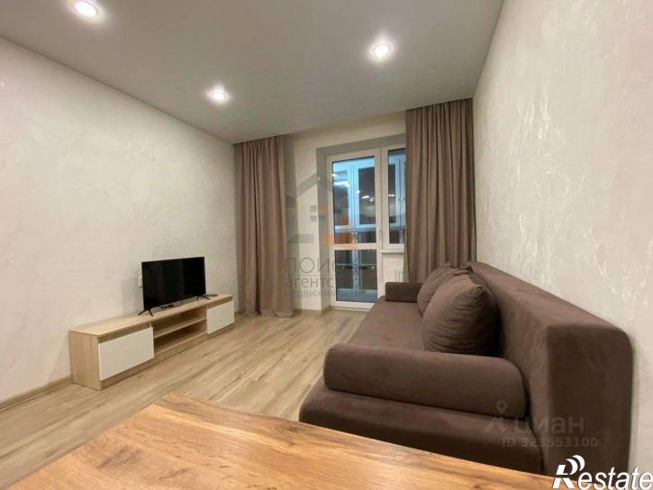 2-комн квартира улица Архитектора Валерия Зянкина, 11 к1,  д. 11 к1