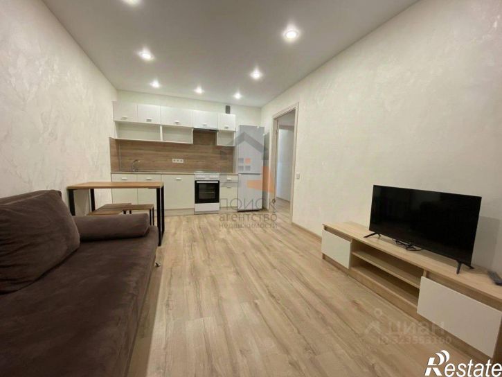 2-комн квартира улица Архитектора Валерия Зянкина, 11 к1,  д. 11 к1