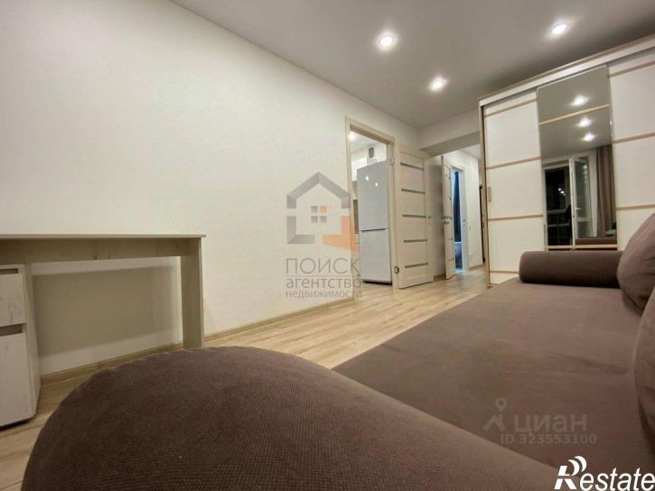 2-комн квартира улица Архитектора Валерия Зянкина, 11 к1,  д. 11 к1