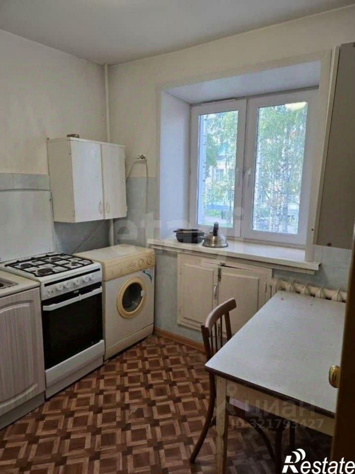 3-комн квартира улица Азина, 49,  д. 49