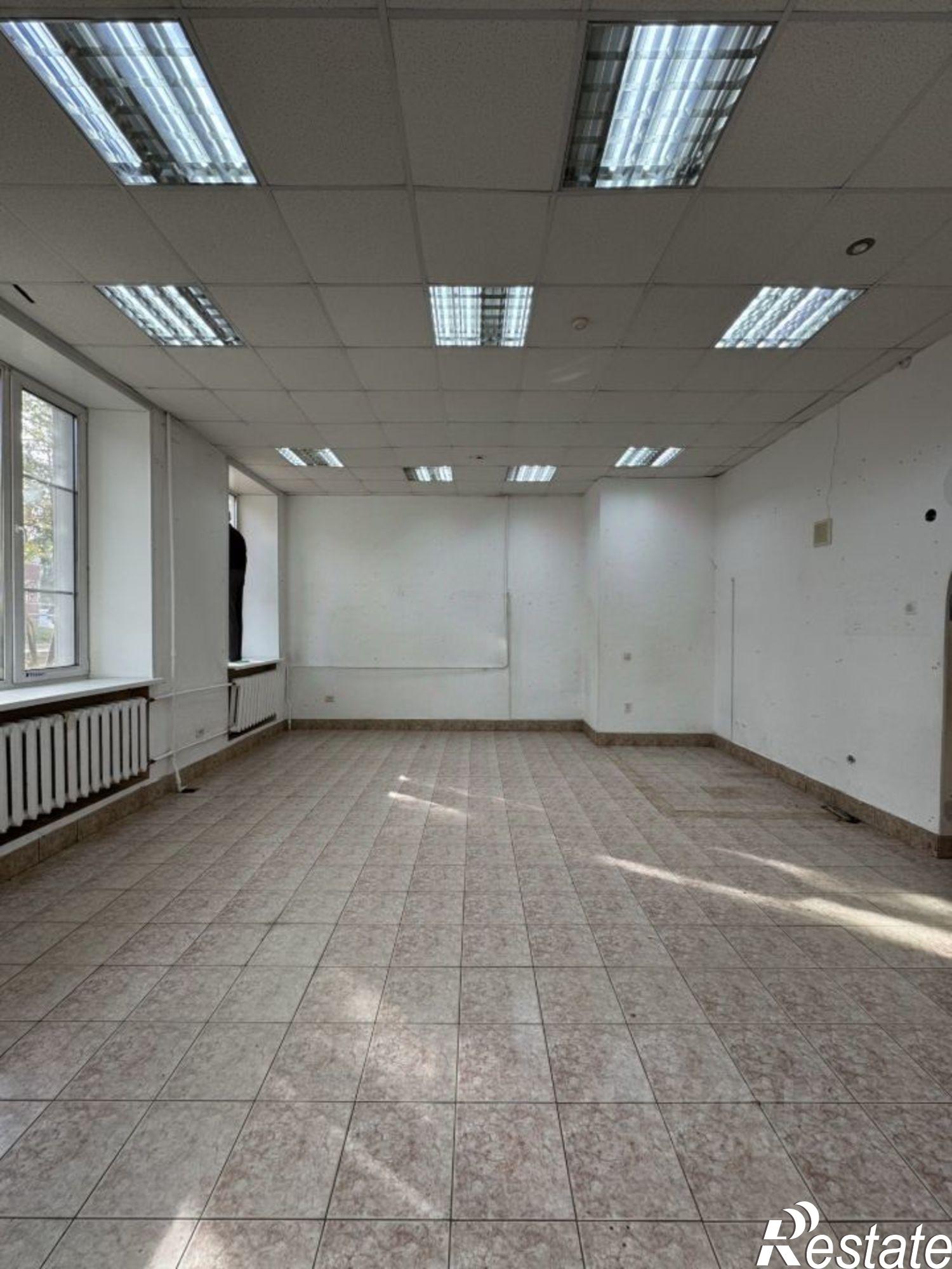 Купить торговое помещение за 6 400 020 рублей на улица Воровского, 91