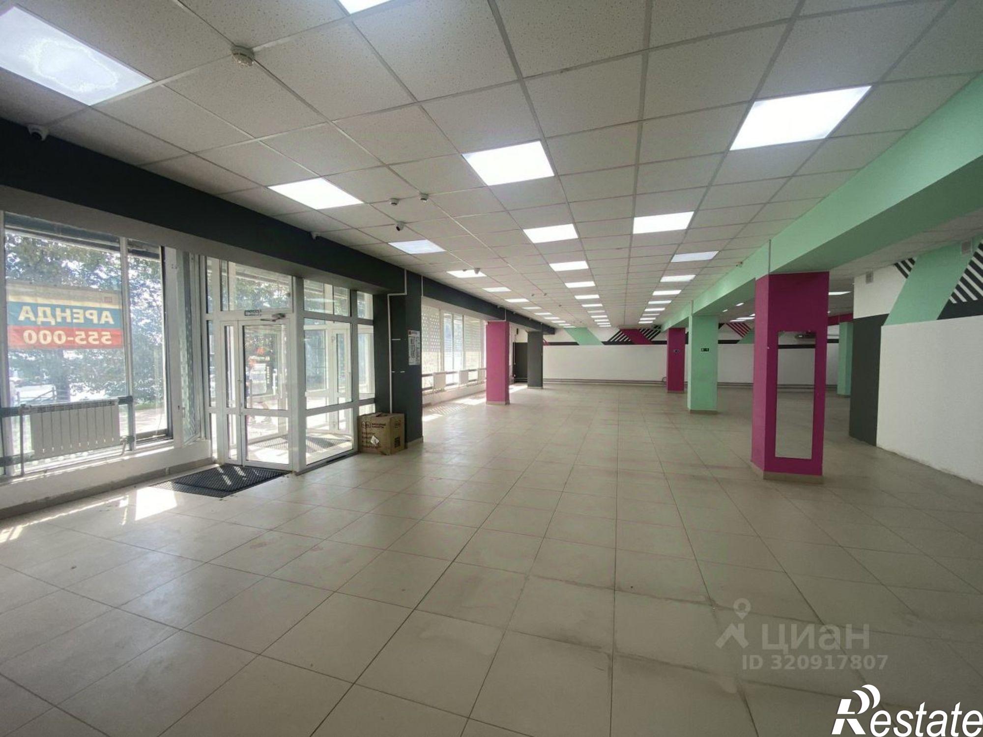 Сдать торговое помещение за 32 835 рублей на ул Комсомольская, 19