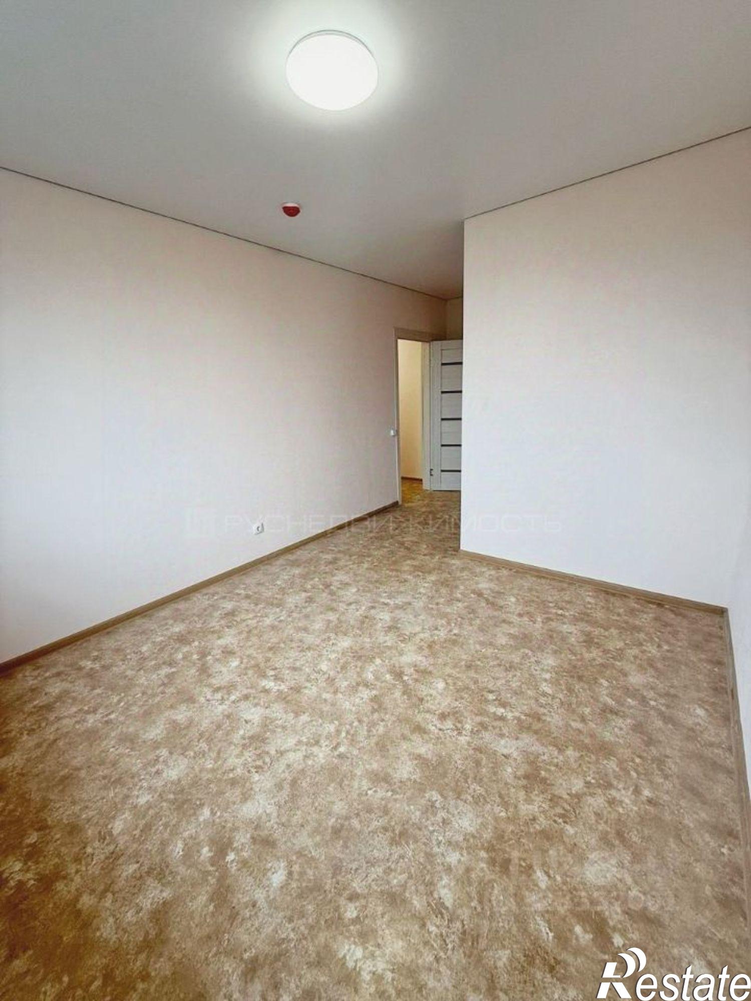 Купить квартиру за 6 100 000 рублей на Березниковский пер, 38