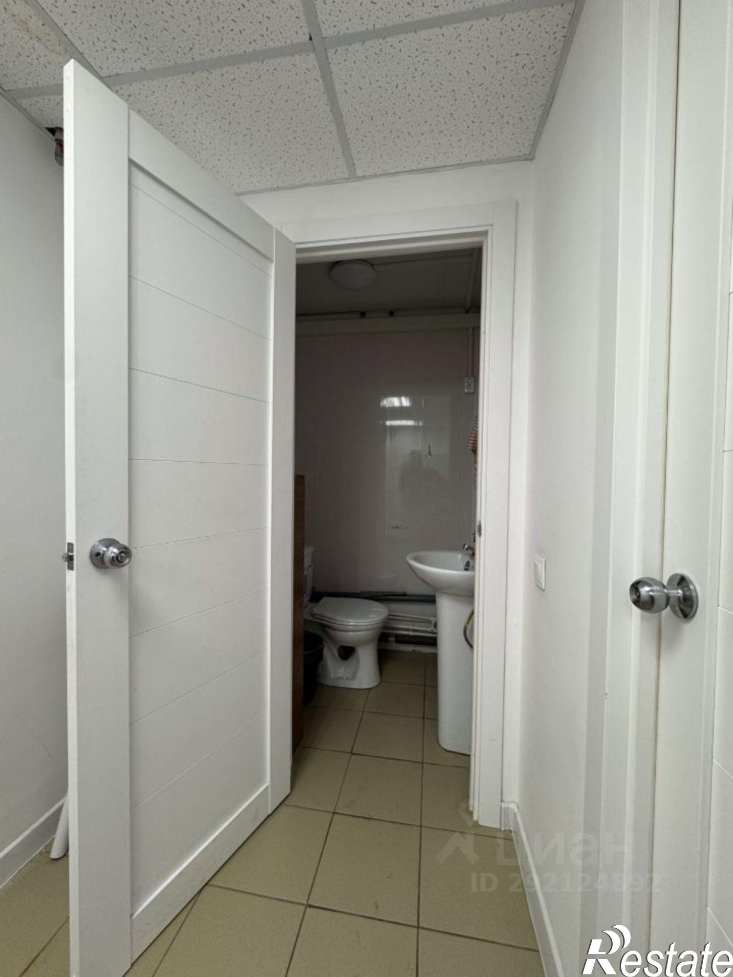 Купить помещение свободного назначения за 6 930 120 рублей на улица Горбуновой, 10