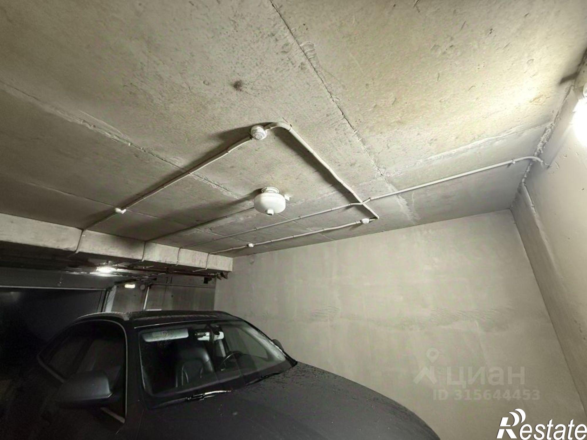 Купить гараж, место в паркинге за 2 790 000 рублей на ул Альберта Лиханова, 18