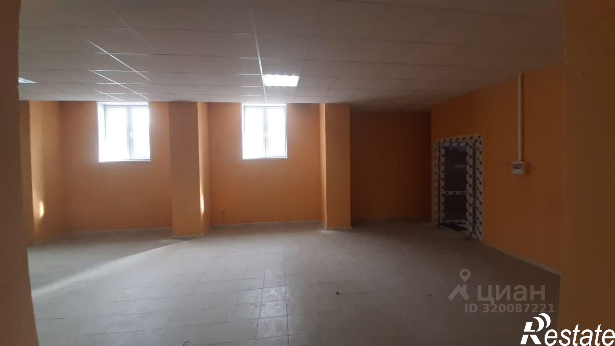 Купить торговое помещение за 6 471 360 рублей на улица Калинина, 40