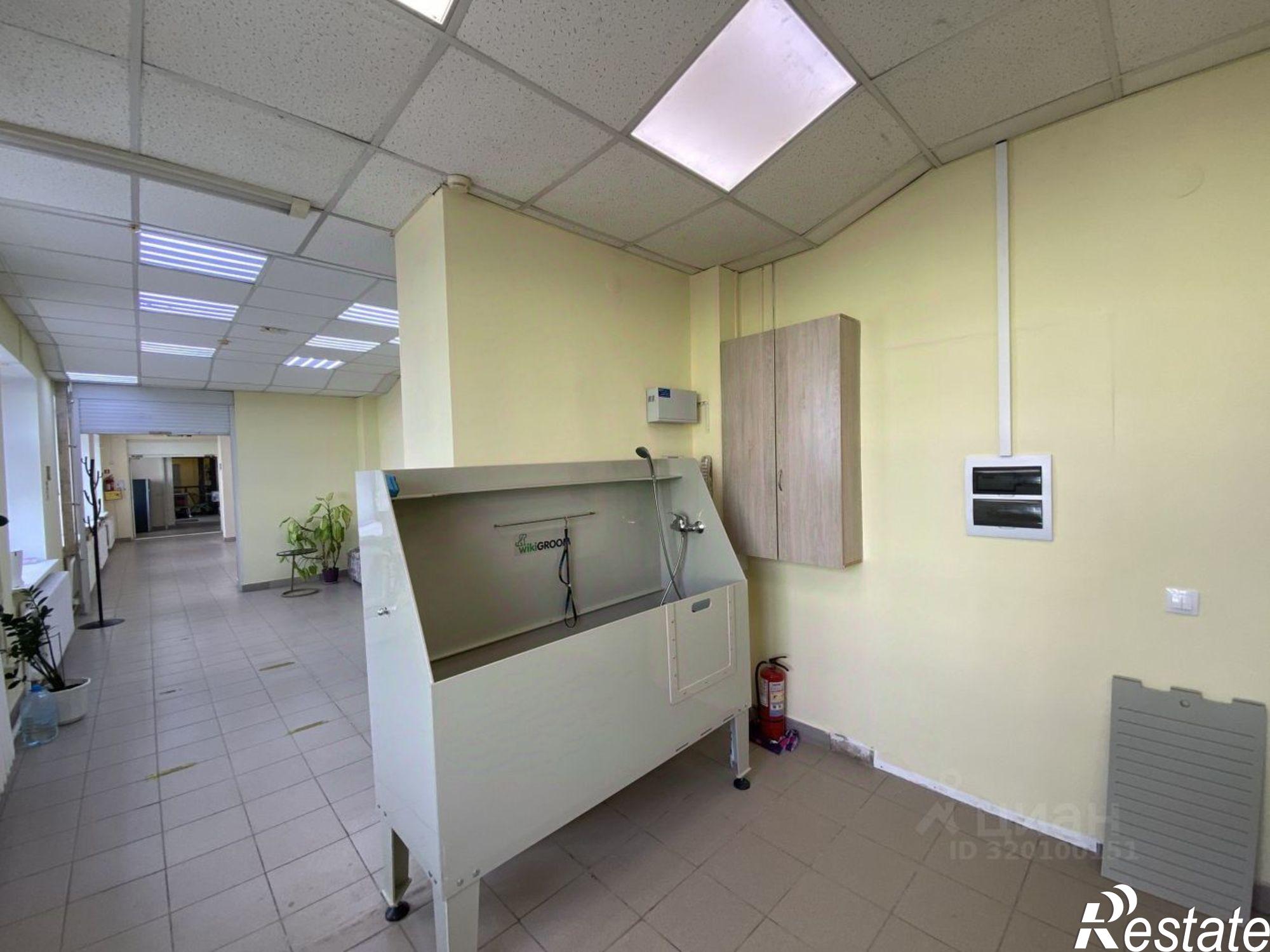 Купить торговое помещение за 14 900 100 рублей на улица Ленина, 137