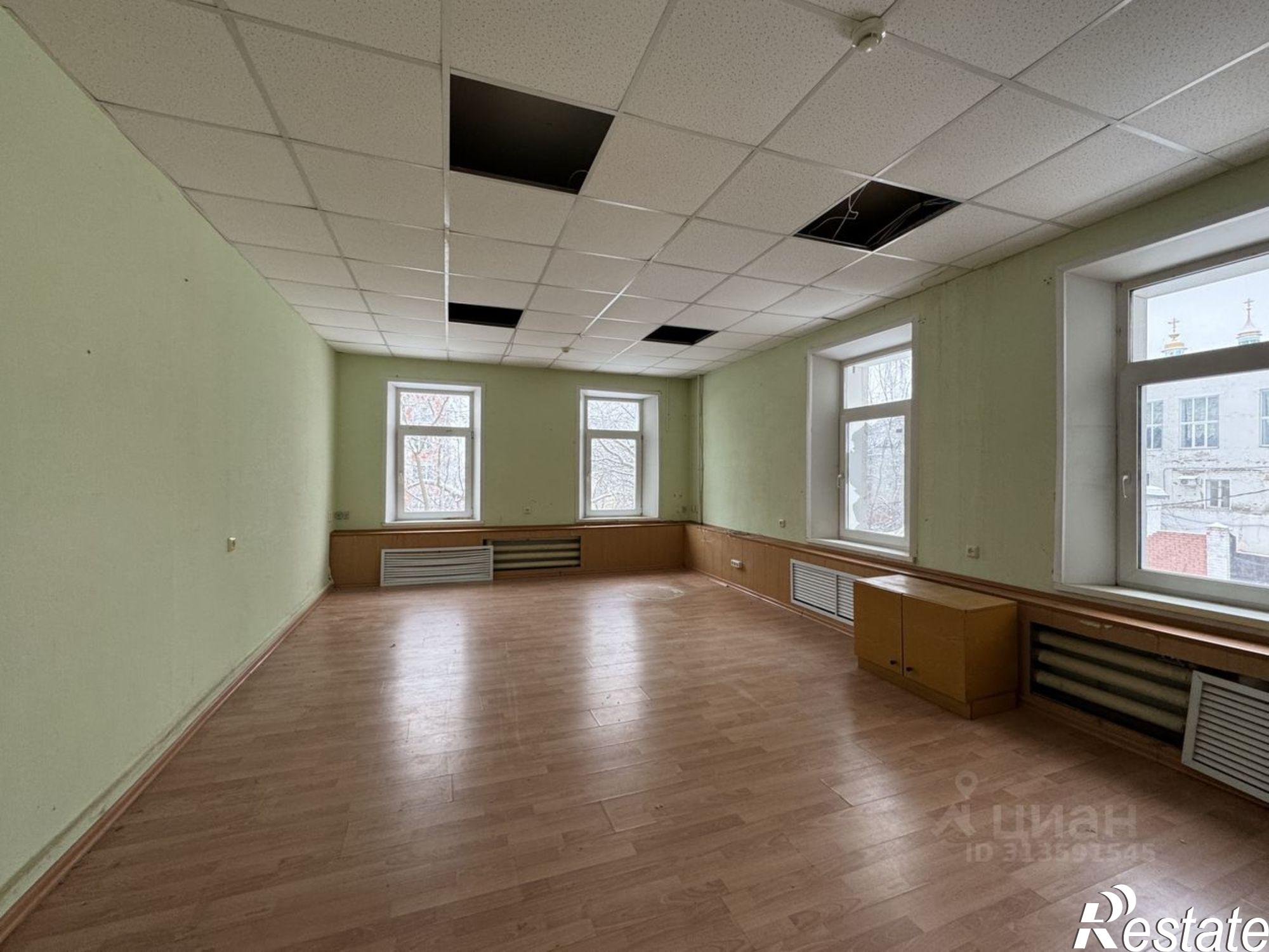 Купить ОСЗ, отдельно стоящее здание за 58 000 400 рублей на Московская улица, 8