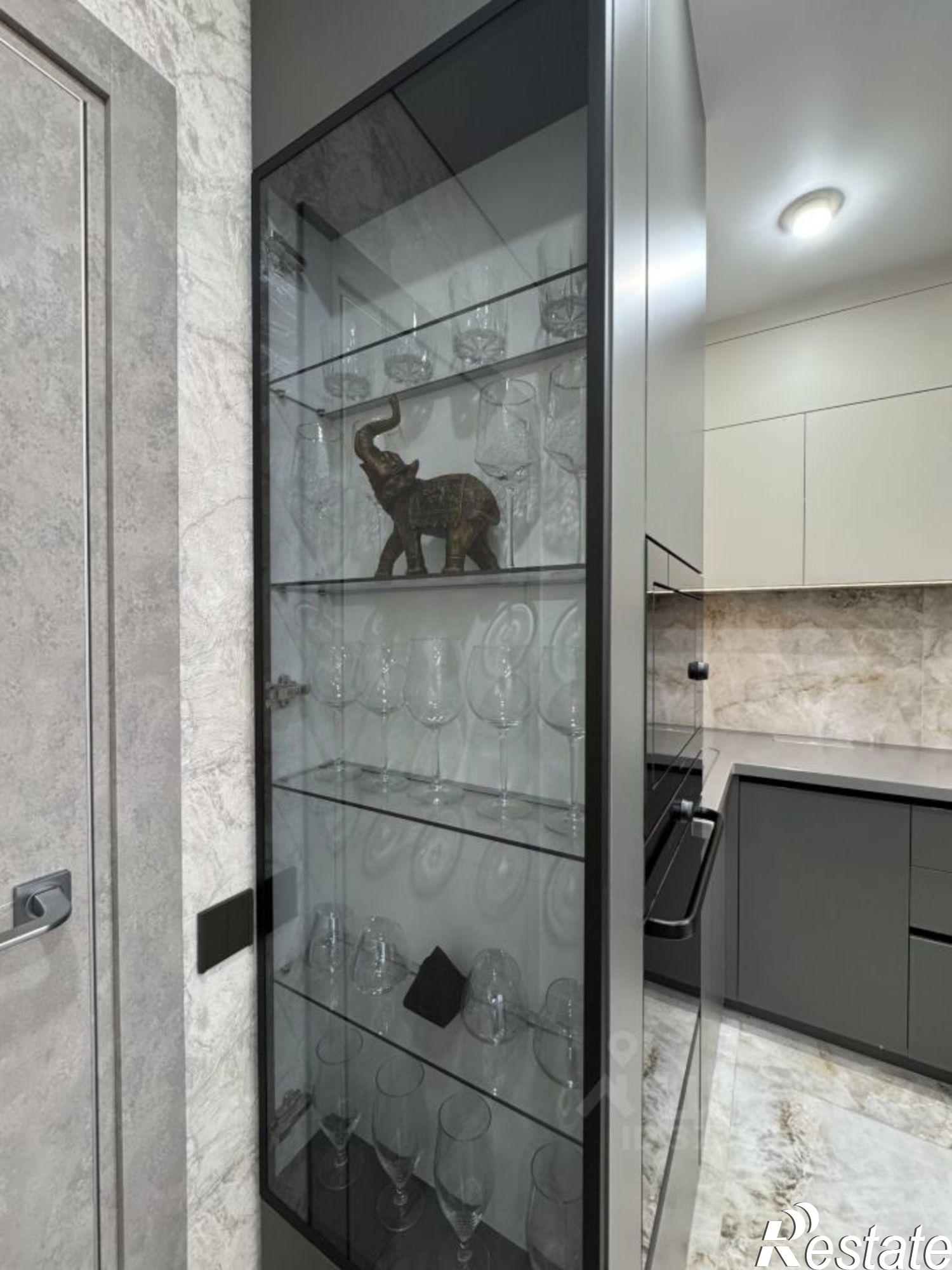 Купить квартиру за 15 700 000 рублей на ул Чистопрудненская, 17