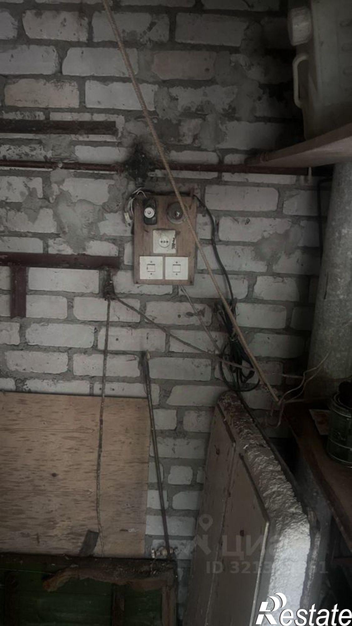 Купить гараж, место в паркинге за 280 000 рублей на ул Ленина, 15