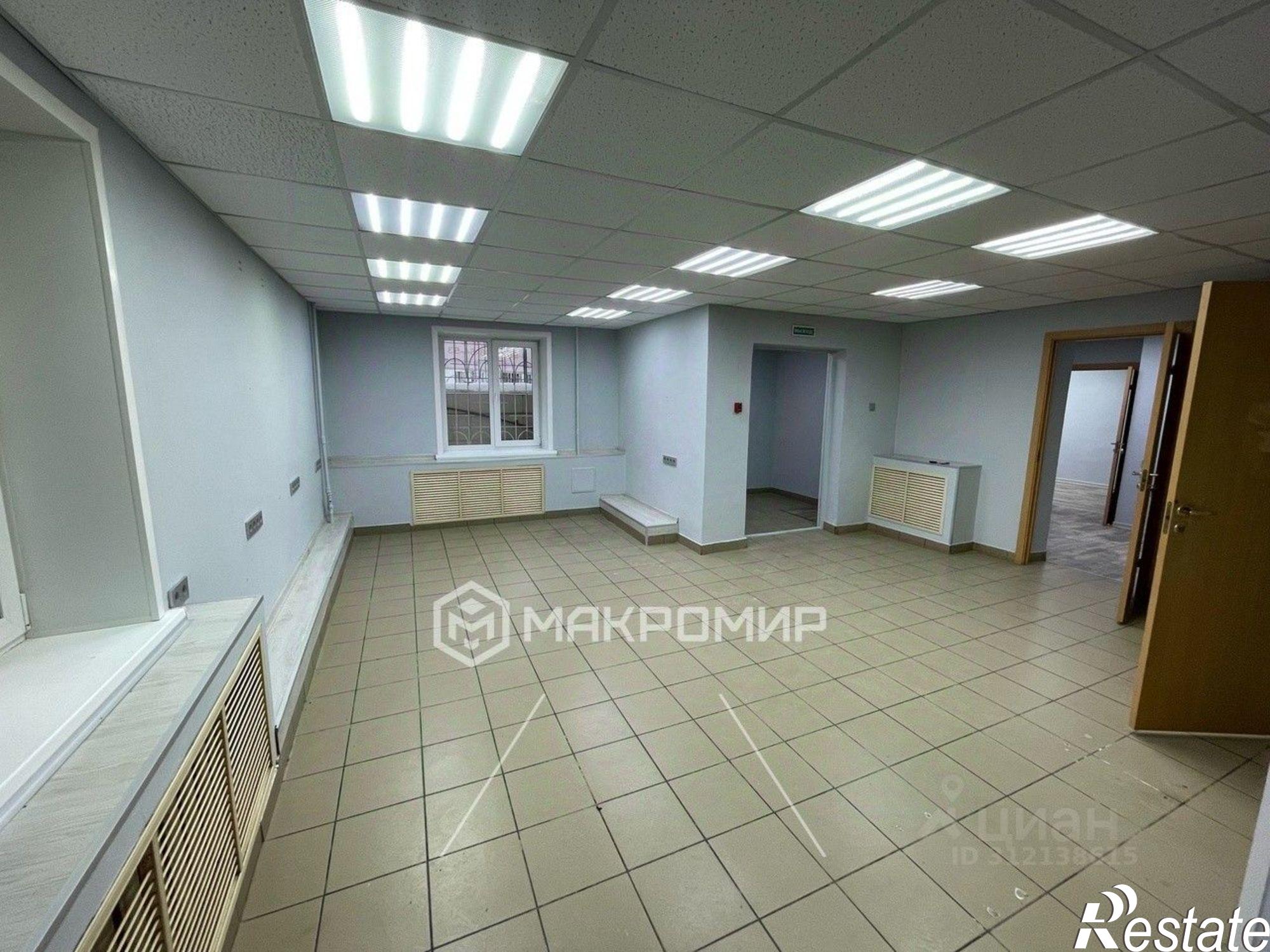 Купить помещение свободного назначения за 9 888 620 рублей на улица Сурикова, 33