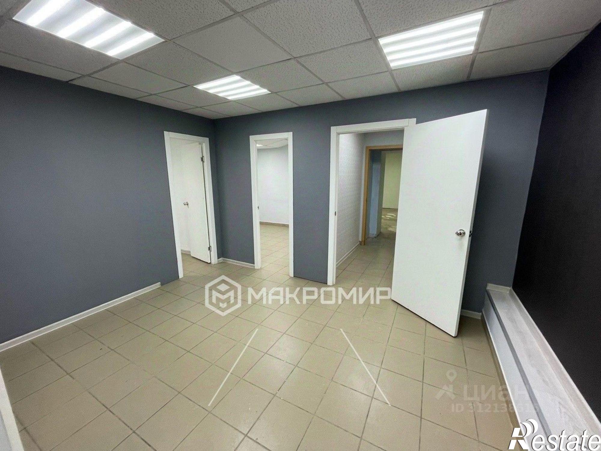 Купить помещение свободного назначения за 9 888 620 рублей на улица Сурикова, 33