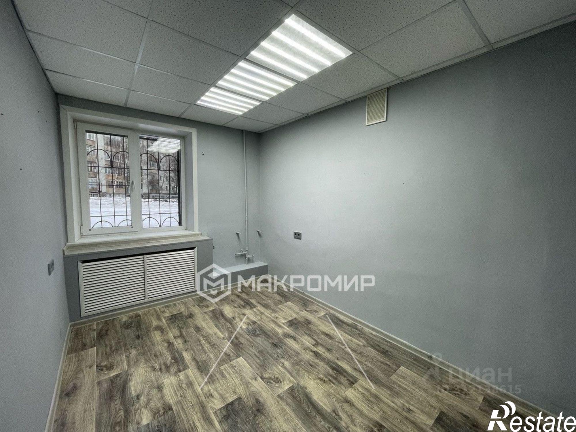 Купить помещение свободного назначения за 9 888 620 рублей на улица Сурикова, 33