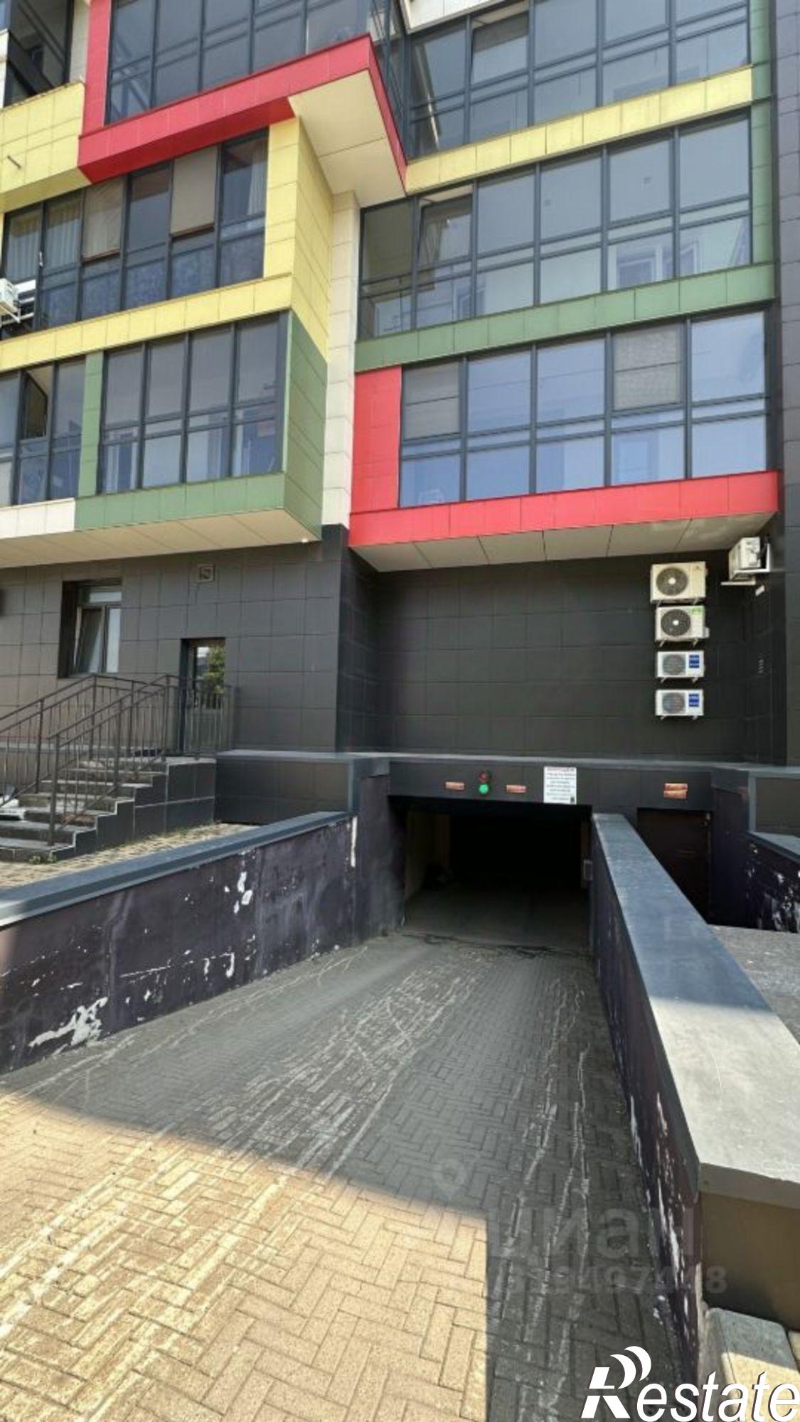 Купить гараж, место в паркинге за 2 000 960 рублей на Успенская улица, 24