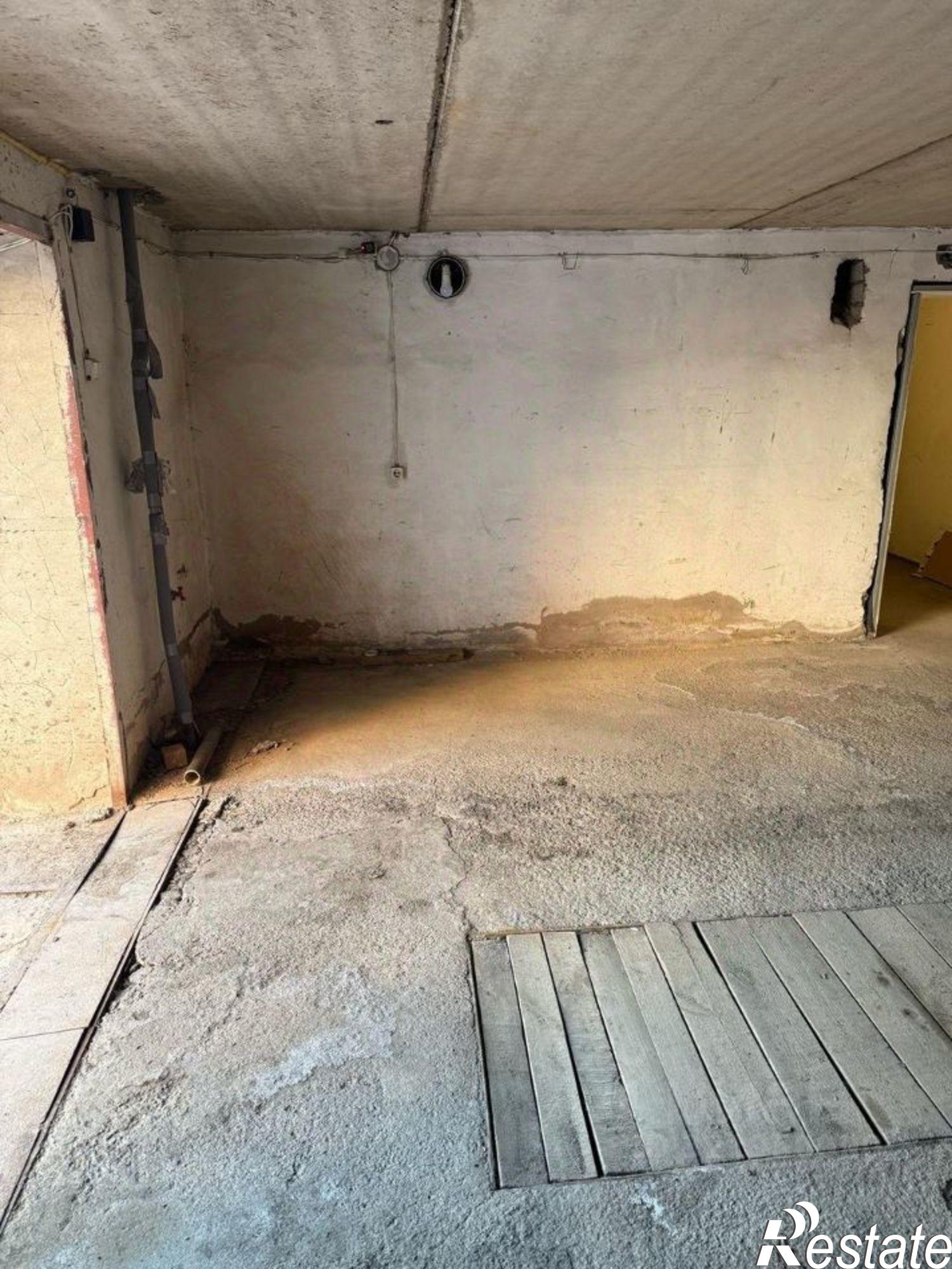 Купить гараж, место в паркинге за 2 491 100 рублей на ул Свободы, 106