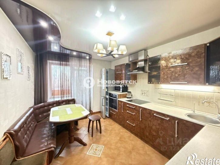 2-комн квартира улица Опарина, 5А,  д. 5А