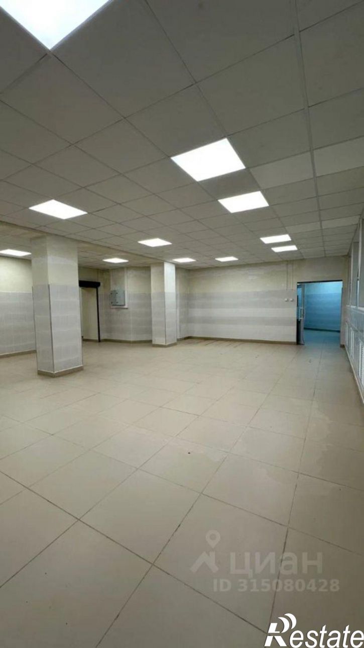 Торговое помещение улица Сутырина, 12,  д. 12