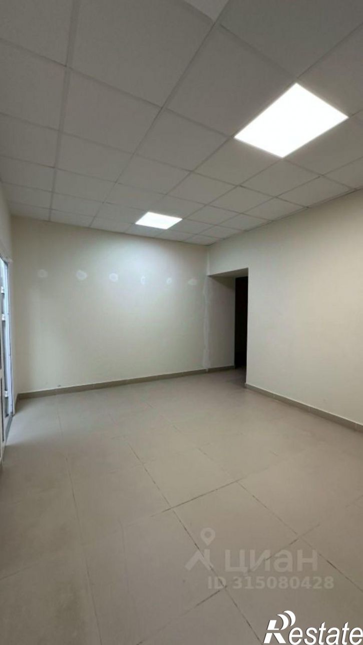 Торговое помещение улица Сутырина, 12,  д. 12