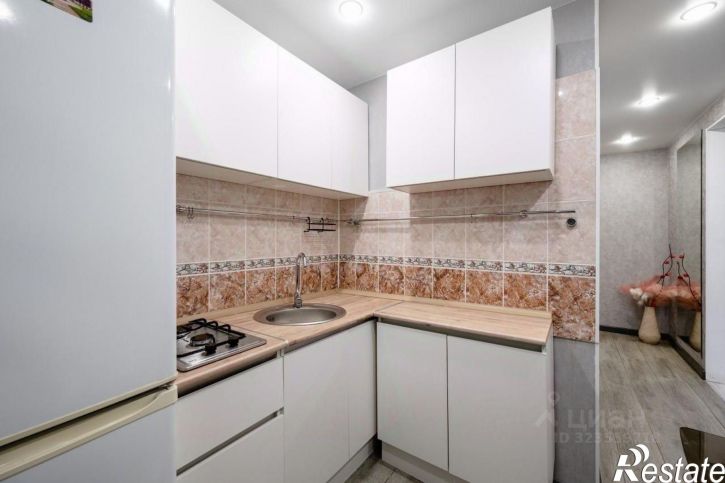 2-комн квартира улица Защитников Отечества, 146,  д. 146