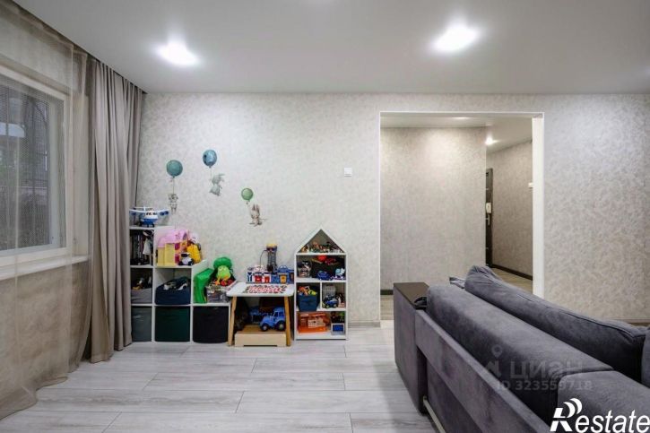 2-комн квартира улица Защитников Отечества, 146,  д. 146