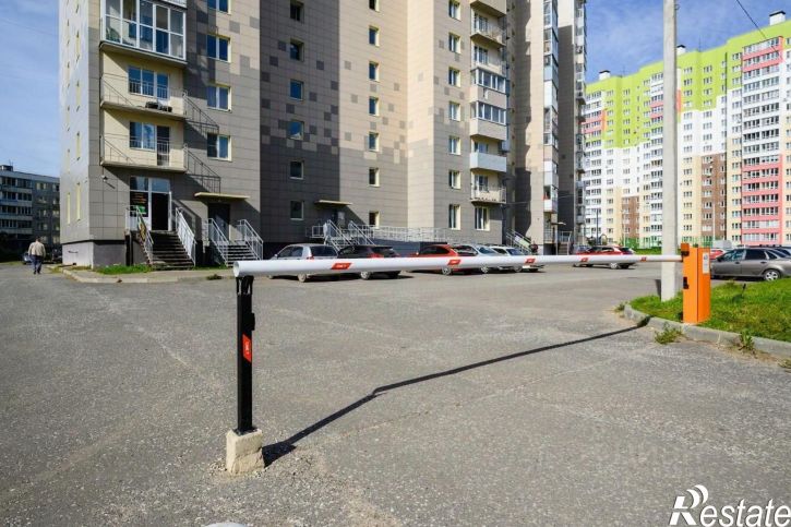 3-комн квартира улица Павла Корчагина, 240 к2,  д. 240 к2