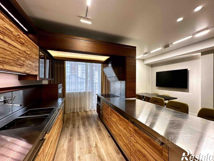 3-комн квартира Водопроводная улица, 27,  д. 27