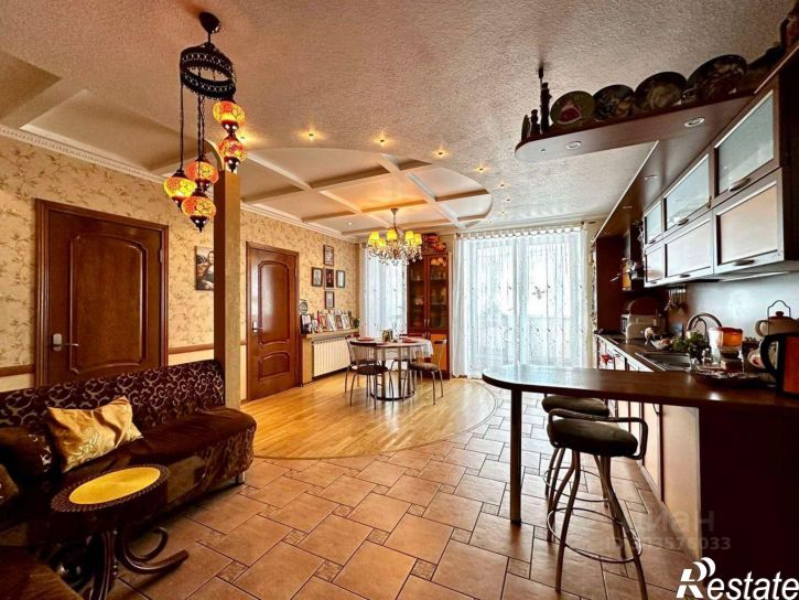 4-комн квартира улица Пугачёва, 21А,  д. 21А