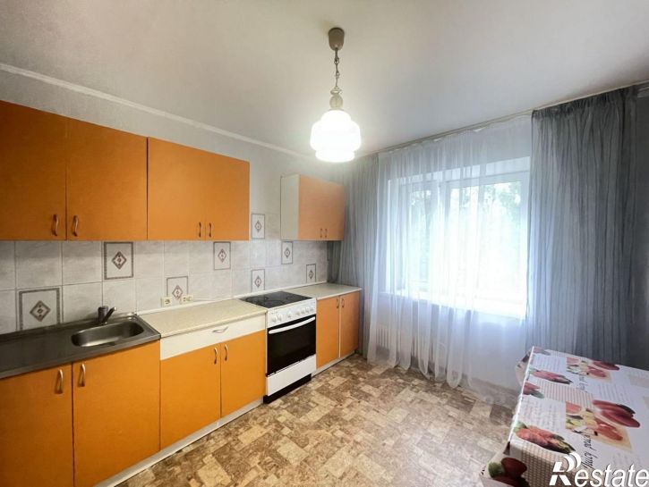 3-комн квартира улица Мопра, 1А,  д. 1А