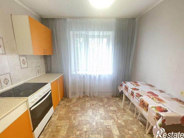 3-комн квартира улица Мопра, 1А,  д. 1А