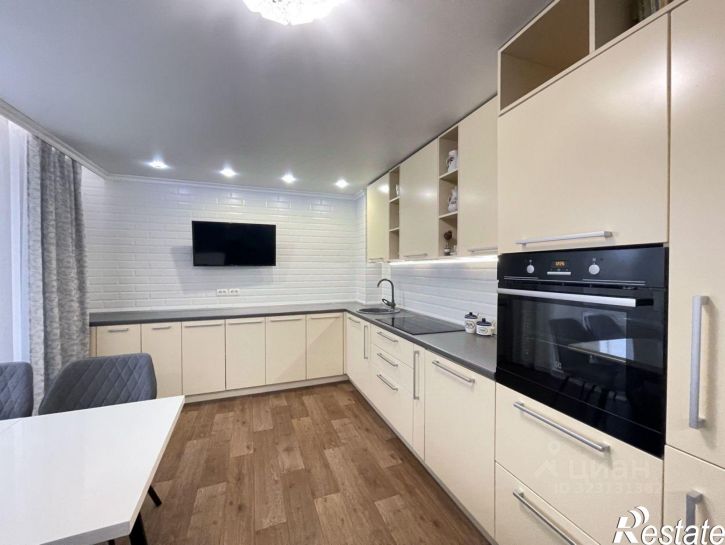 3-комн квартира Парковая улица, 3,  д. 3