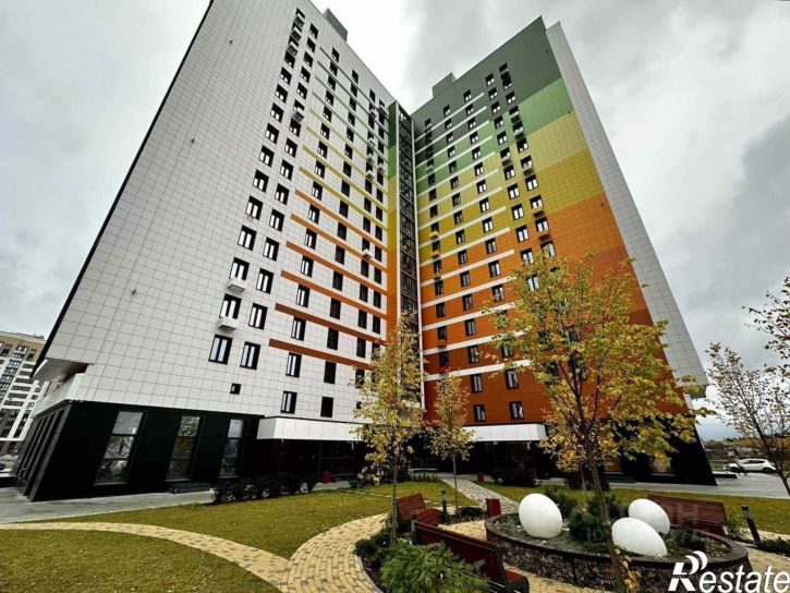 4-комн квартира ул Ивана Попова, 97,  д. 97