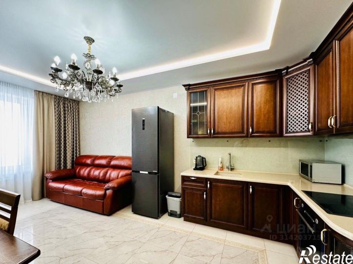 4-комн квартира ул Ивана Попова, 97,  д. 97