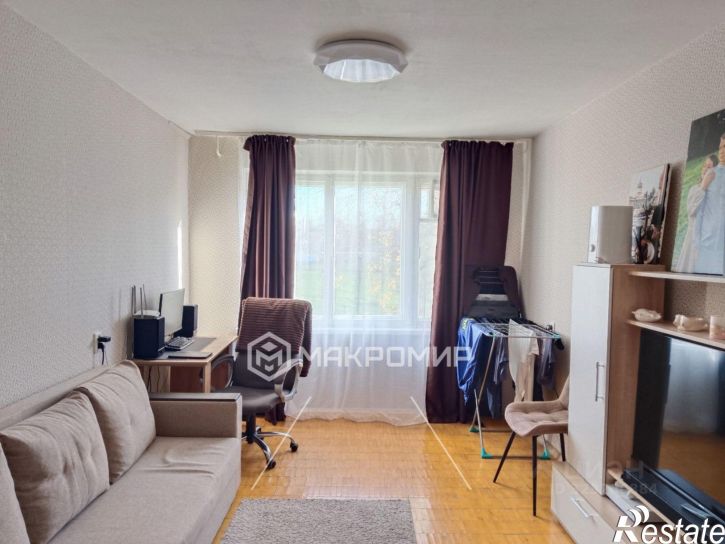 2-комн квартира проспект Строителей, 38,  д. 38