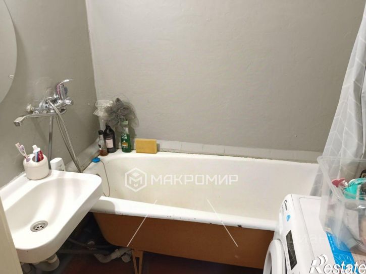 2-комн квартира проспект Строителей, 38,  д. 38