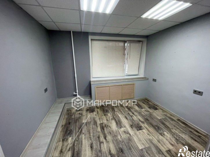 Помещение свободного назначения улица Сурикова, 33,  д. 33