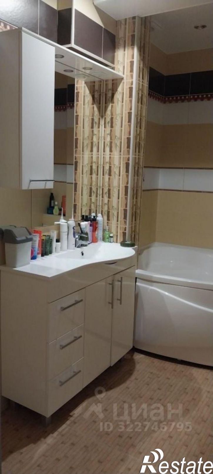 3-комн квартира улица 65-летия Победы, 3,  д. 3