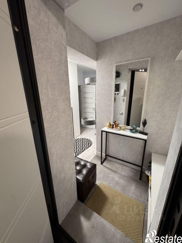 2-комн квартира улица Ивана Попова, 8А,  д. 8А