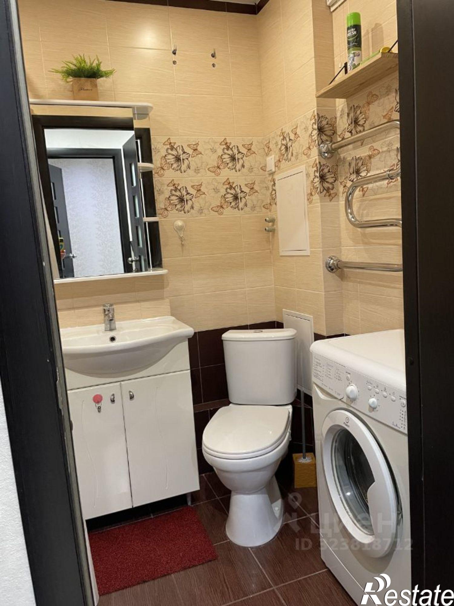 Сдать квартиру за 32 000 рублей на ул Ивана Попова, 56 1