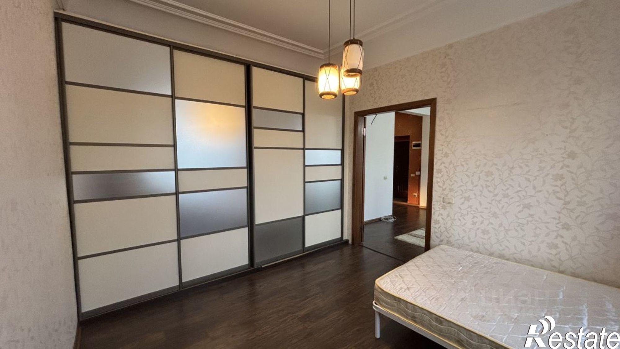 Сдать квартиру за 55 000 рублей на Московская улица, 1