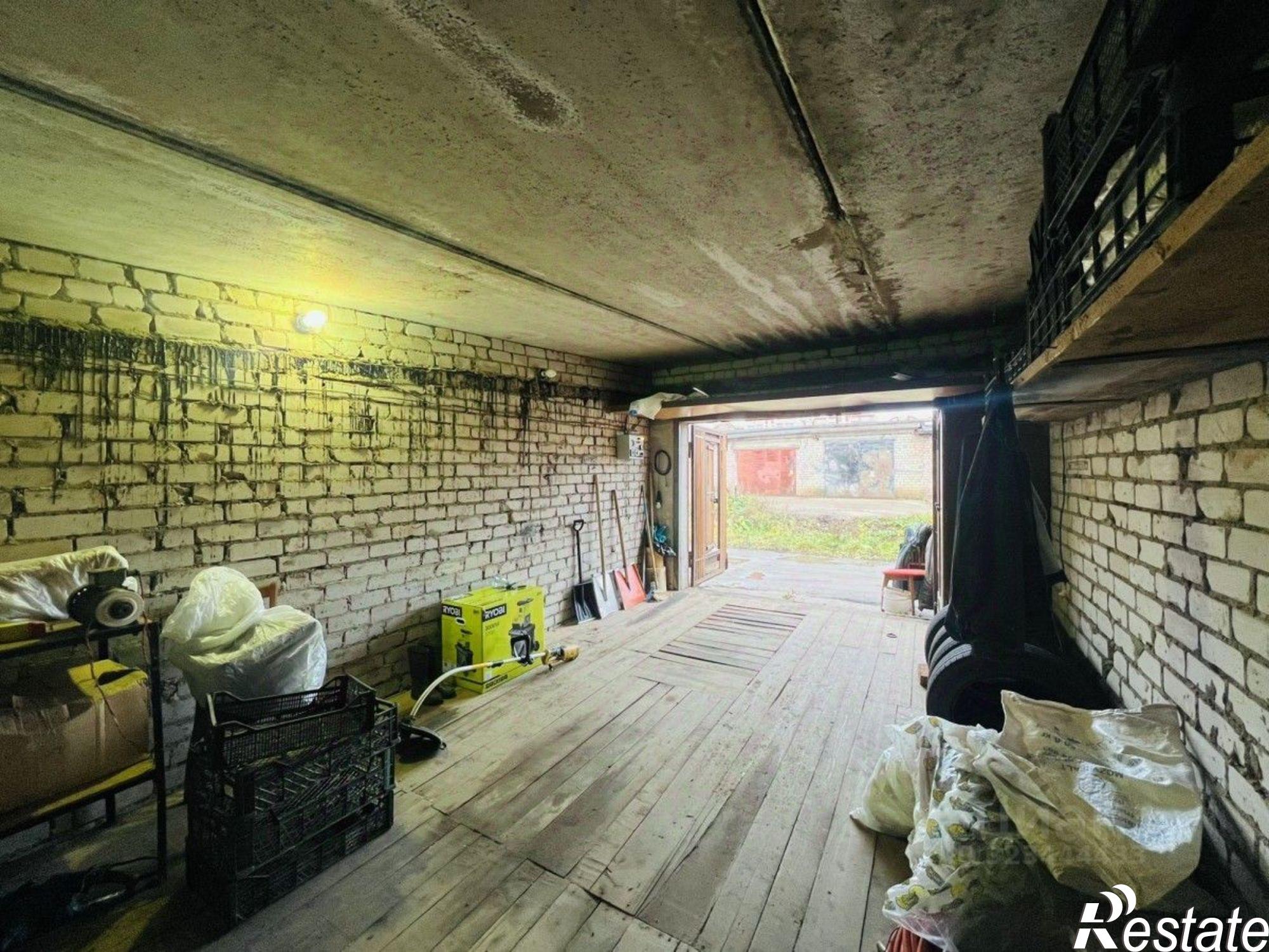 Купить гараж, место в паркинге за 1 059 640 рублей на Ульяновская улица