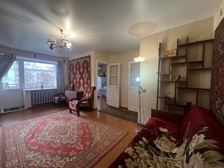 2-комн квартира Сурикова ул., 8