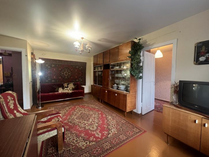 2-комн квартира Сурикова ул., 8