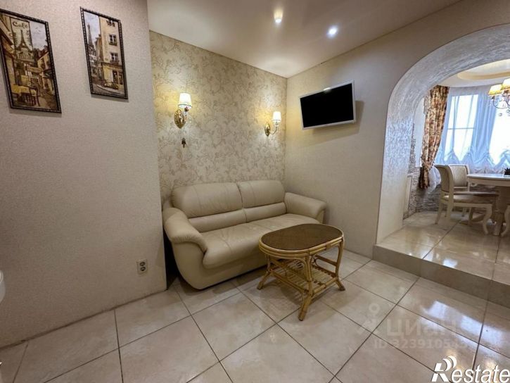 3-комн квартира Подгорная улица, 19,  д. 19